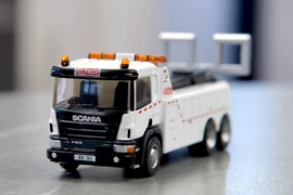 Tiny 城市 合金車仔 - 1/ 110 九巴 SCANIA 拖車 EK311