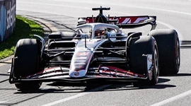 Spark 1/18 MoneyGram Haas F1 Team VF-24 No.20 10th Australian GP 2024 - Kevin Magnussen