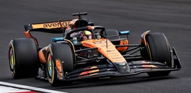 Spark 1/18 McLaren No.81 McLaren Formula 1 Team - Winner Chinese GP 2025 - Oscar Piastri