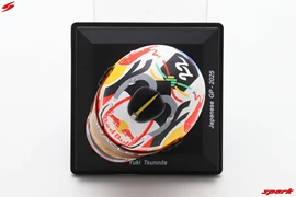 Spark 1/5 F1 Helmet Oracle Red Bull Racing - Yuki Tsunoda - Japanese GP 2025